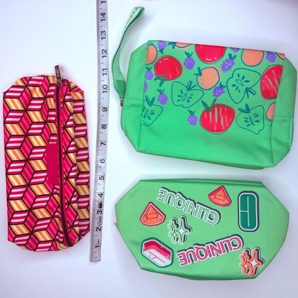 Set of (3) Clinique Makeup Bags – Bright Prints & Zip Closure Travel Cosmetic Po - Picture 5 of 7